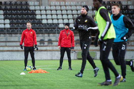 Assisterande tränare Christian Lundström och tränare