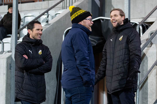 Häckens assisterande sportchef Marin Ericsson och klubbchef Marcus Jodin