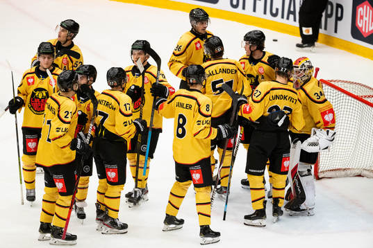 Players of Luleå celebrates