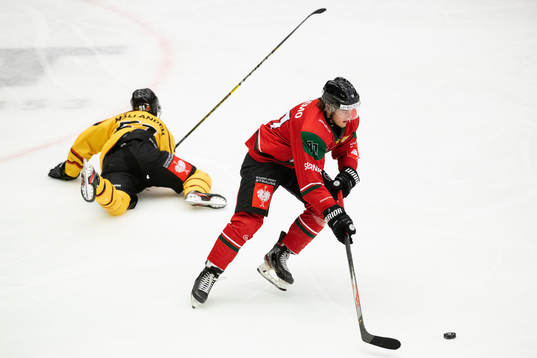 Filip Hållander of Luleå and Samuel Fagemo of Frölunda