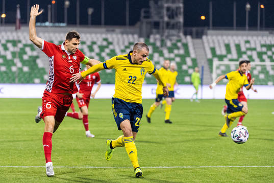 Igor Armas of Moldova and Dino Islamovic of Sweden compete