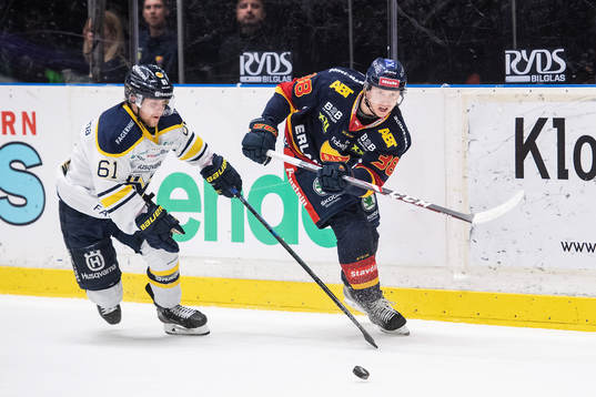 s Juuso Ikonen och Djurgårdens Olle Alsing