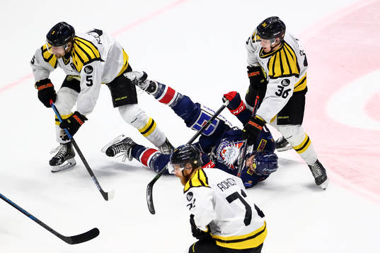 Brynäs Lukas Kilström, Linköpings Broc Little och