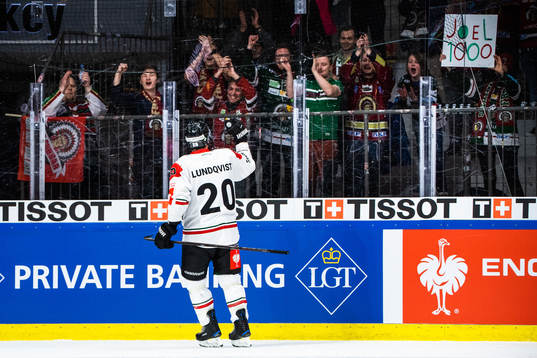 Joel Lundqvist of Frölunda celebrates with fans