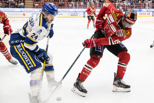 Leksands Thomas Valkvae Olsen och Örebros Daniel Muzito