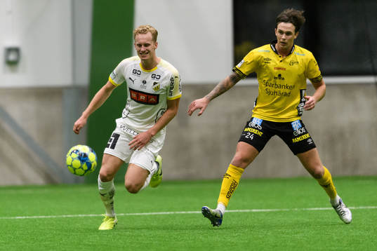 Häckens Gustav Berggren och Elfsborgs Rasmus Rosenqvist
