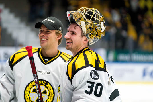 Brynäs målvakt Joacim Eriksson och målvakt Samuel Ersson