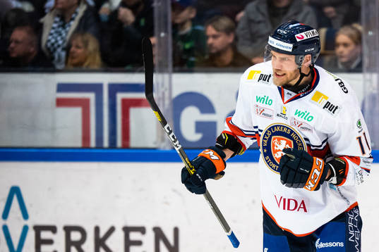 Växjös Ilari Melart  jublar