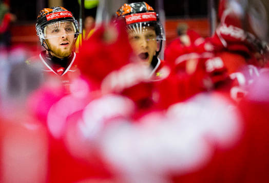 Örebros Robin Kovacs jublar