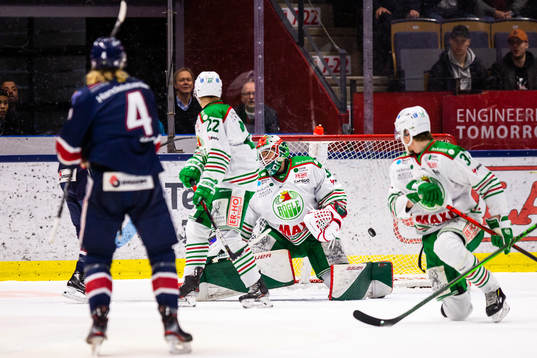 Linköpings Samuel Lofquist gör 3-1 bakom Rögles målvakt