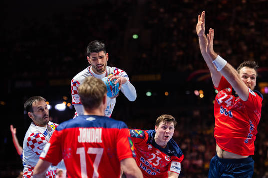 Luka Stepanic of Croatia and Gøran Johannessen  of Norway