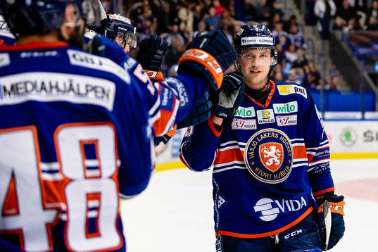 Växjös Oliver Bohm jublar