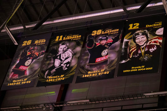 Vepor med Brynäs legendarer Anders Huss, Hans Virus