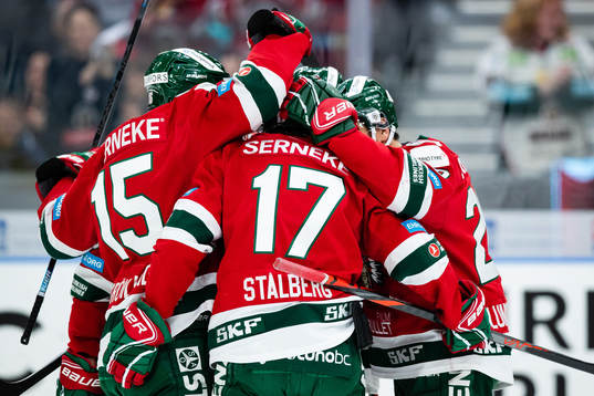 Frölundas Brandon Gormley jublar