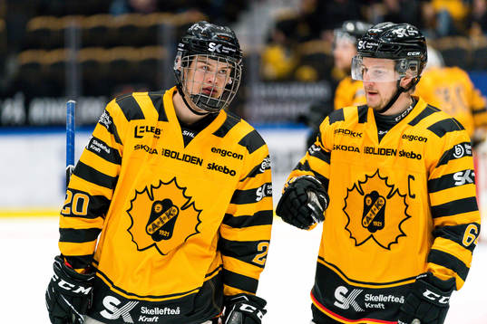 Skellefteås Simon Robertsson  gör sitt första SHL-mål