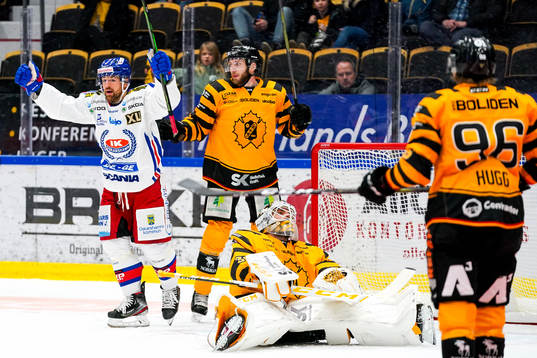 Oskarshamn Nichlas Hardt jublar