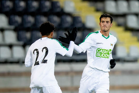 Varbergs Astrit Seljmani och Keanin Ayer Boya jublar