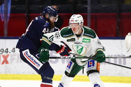 Linköpings Jonas Junland och Färjestads Gustav Rydahl