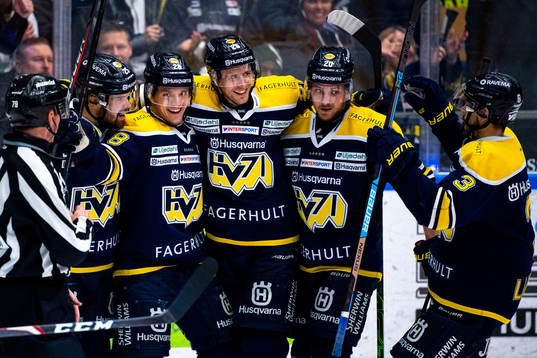 s Axel Holmström , Alexander Bergström , Linus Sandin och
