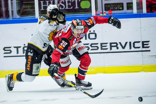 Malmö Redhawks Henrik Hetta mot Skellefteås Albin Sundsvik