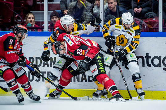 Malmö Redhawks Frederik Storm och Lars Bryggman mot