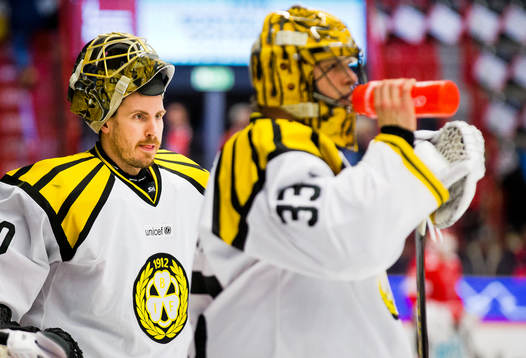 Brynäs målvakt Joacim Eriksson och målvakt Samuel Ersson