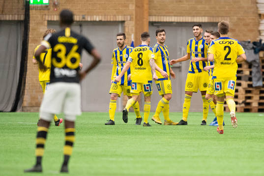 Sundsvalls Paya Pichkah jublar