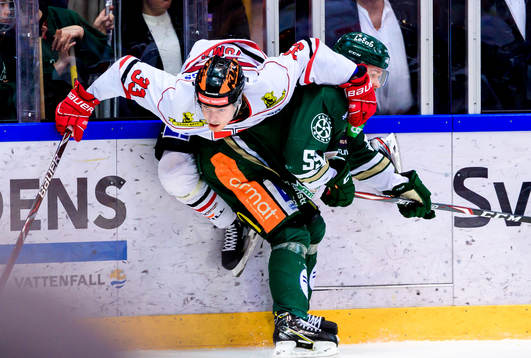 Örebros Christopher Mastomäki och Färjestads Linus