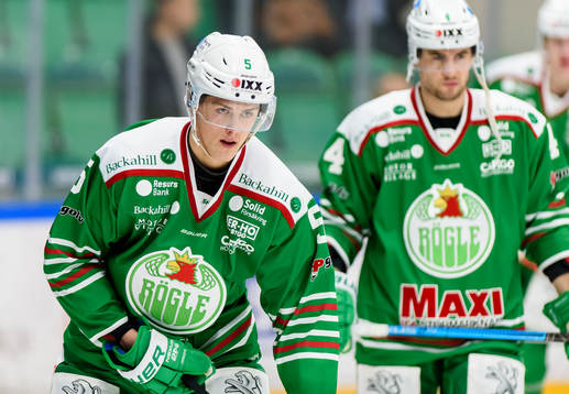 Rögles Isak Renemark innan ishockeymatchen i SHL mellan