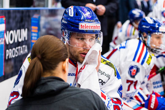 Oskarshamns Markus Modigs får vård i båset