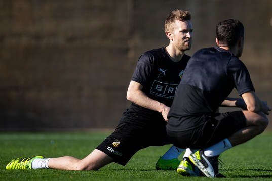 Häckens Rasmus Lindgren och assisterande sportchef Martin