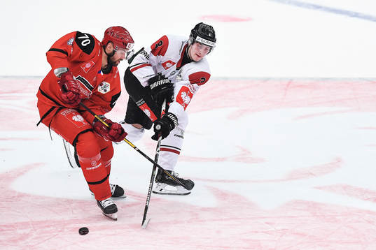 Radek Smolenak of Mountfield and Jacob Moverare of Frölunda