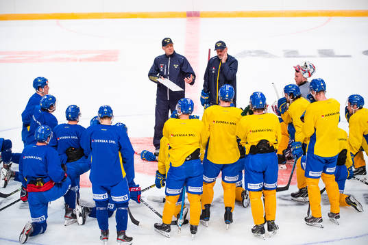 Assistant coaches Markus Åkerblom and Marcus Ragnarsson
