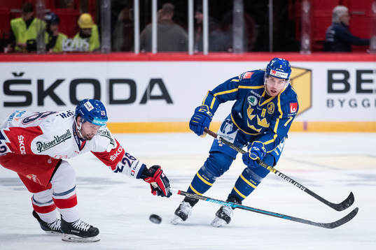 Michal Repik of Czech Republic and Henrik Tömmernes of