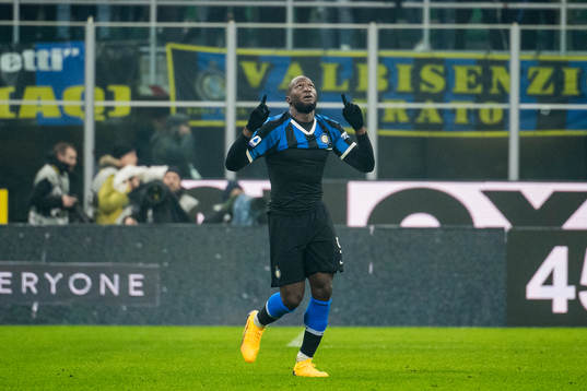 Romelu Lukaku of Inter celebrates after 4-2