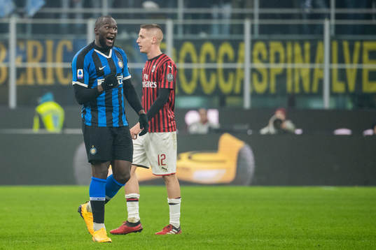 Romelu Lukaku of Inter celebrates after scoring 4-2