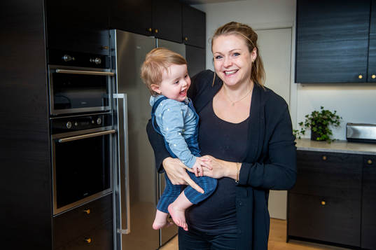 Hilda Carlén var landslagsmålvakt i fotboll men valde familjelivet. Hemma med sonen den 10 februari 2020 i Tygelsjö.