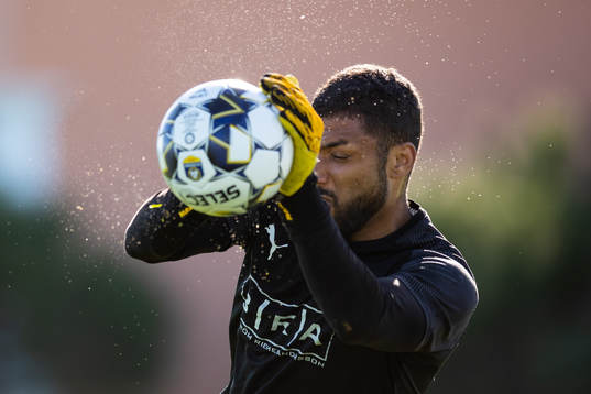 Häckens målvakt Jonathan Rasheed