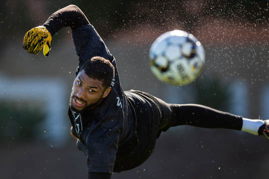 Häckens målvakt Jonathan Rasheed