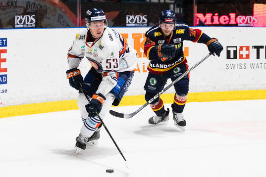 Växjös Marcus Paulsson och Djurgårdens Linus Hultström