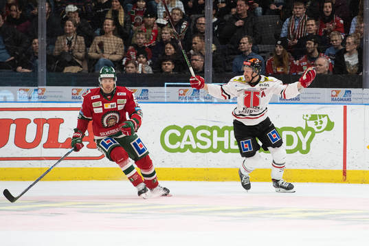 Örebros Marcus Weinstock jublar