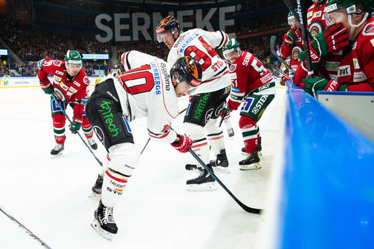 Örebros Shane Harper