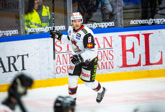 Malmö Redhawks Johan Olofsson jublar