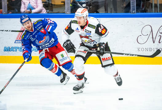 Oskarshamns Markus Modigs och Malmö Redhawks Jesper Jensen