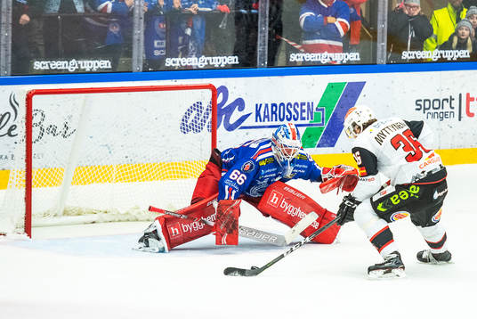 Malmö Redhawks Matias Myttynen avgör straffläggningen