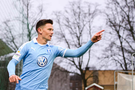 Malmö FFs Marcus Antonsson jublar efter 1-0