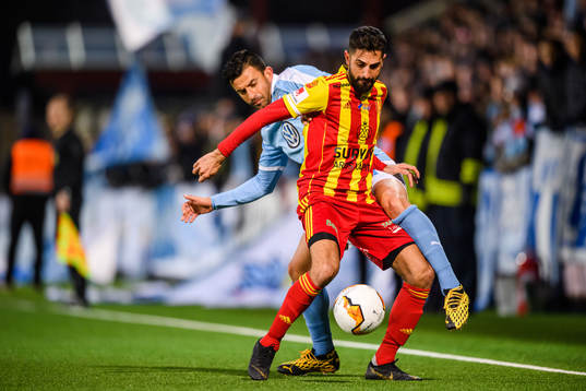 Malmö FFs Behrang Safari och Syrianskas Isa Demir