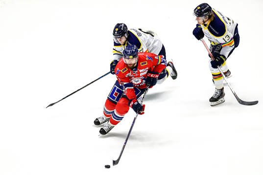 s Juuso Ikonen och Oscar Sundh