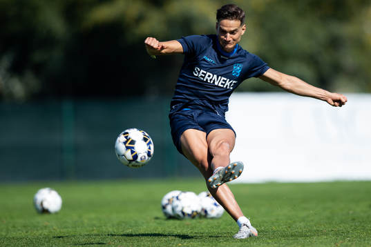 IFK Göteborgs Amin Affane tränar frisparkar