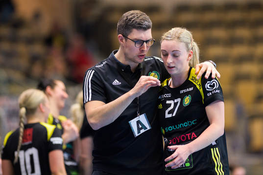 Sävehofs tränare Rasmus Overby och Ida Staxen Lagerbon